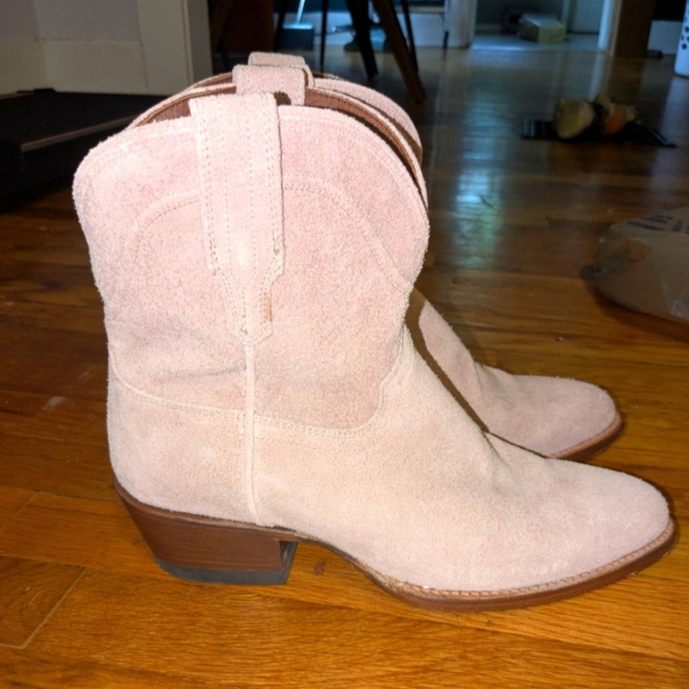 Tecovas Women's Lucy Ankle Boots in Rose Suede